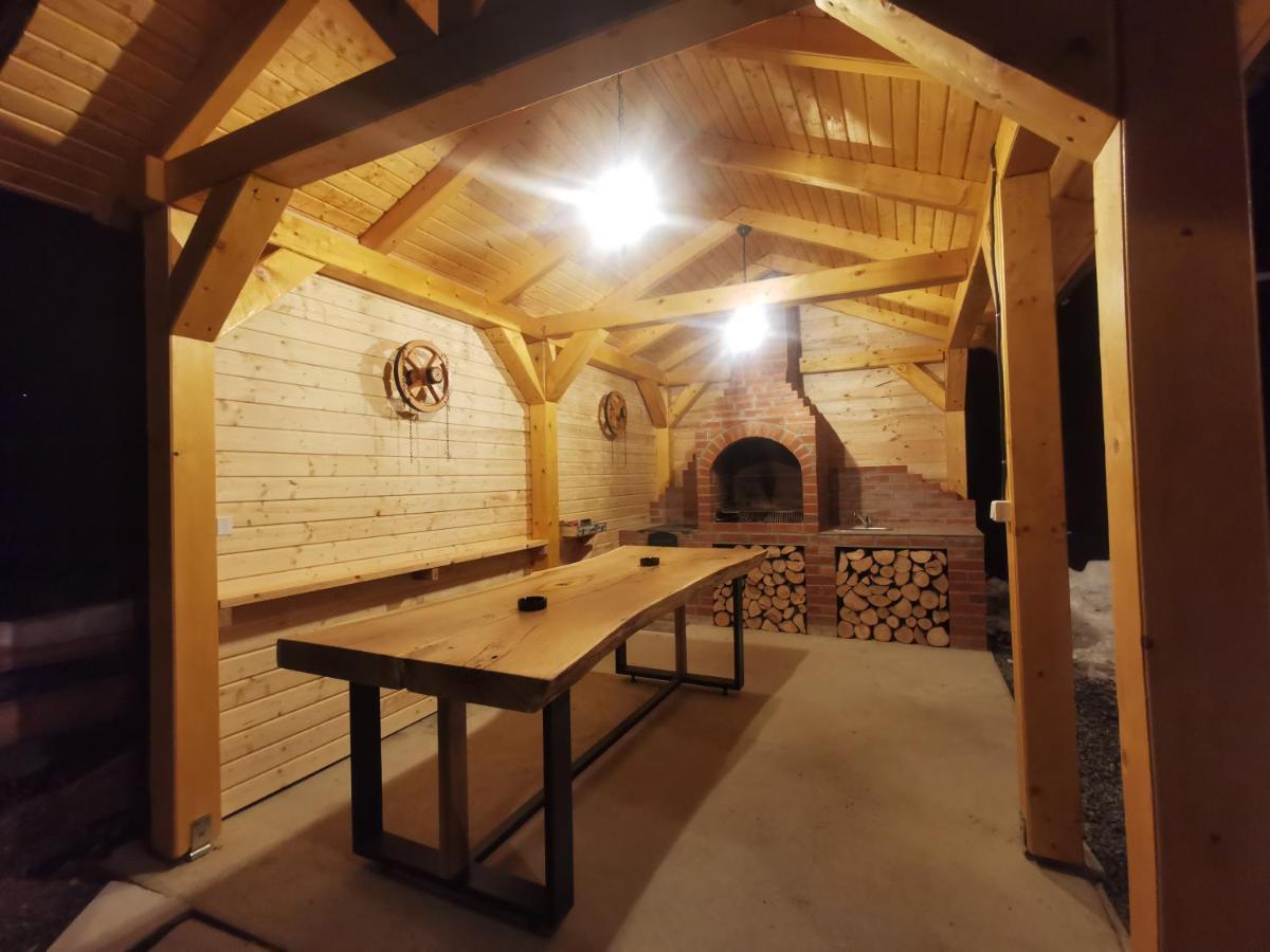 Bear'S Lair Chalet Porumbacu de Sus Exteriér fotografie