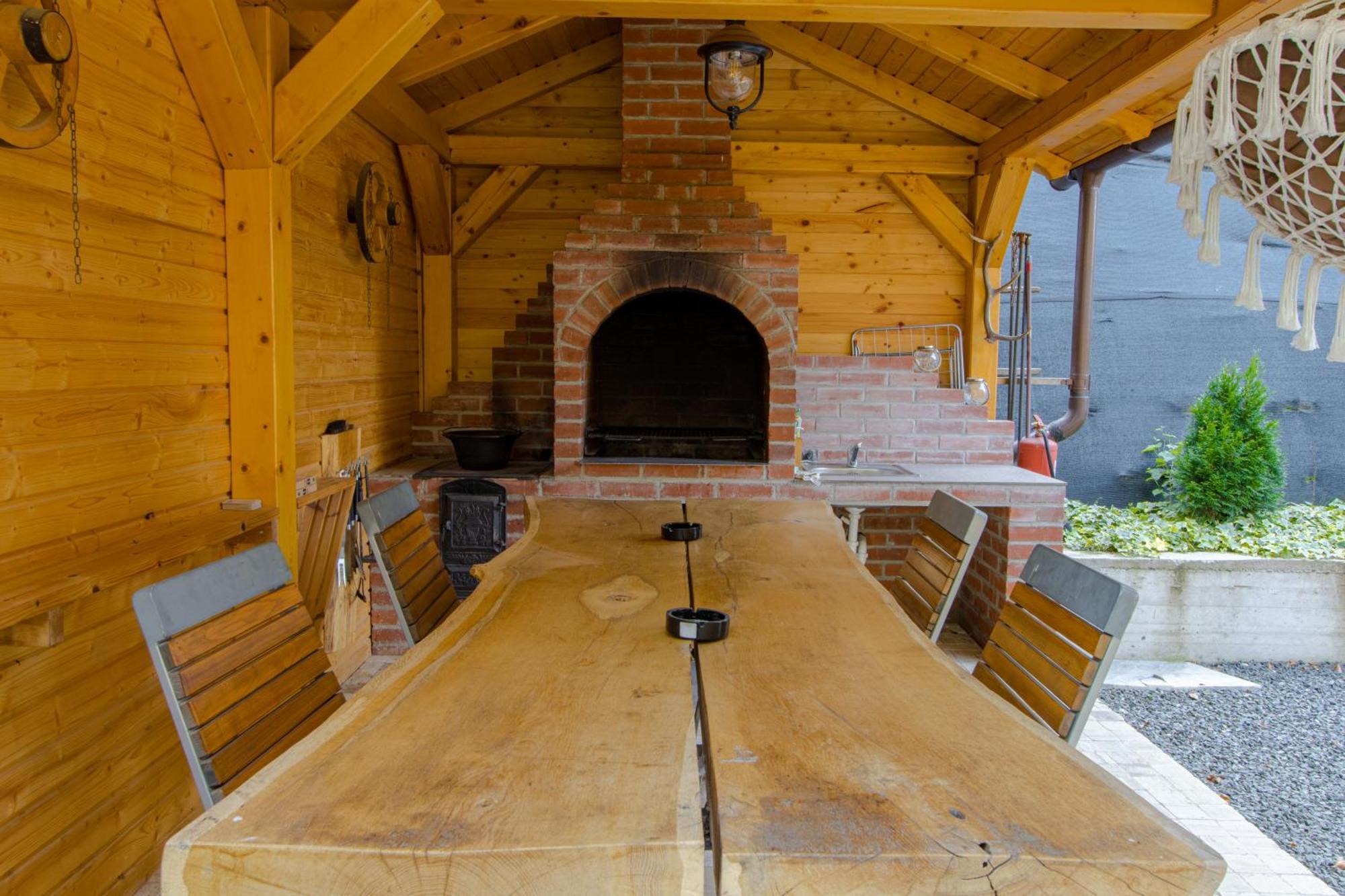 Bear'S Lair Chalet Porumbacu de Sus Exteriér fotografie