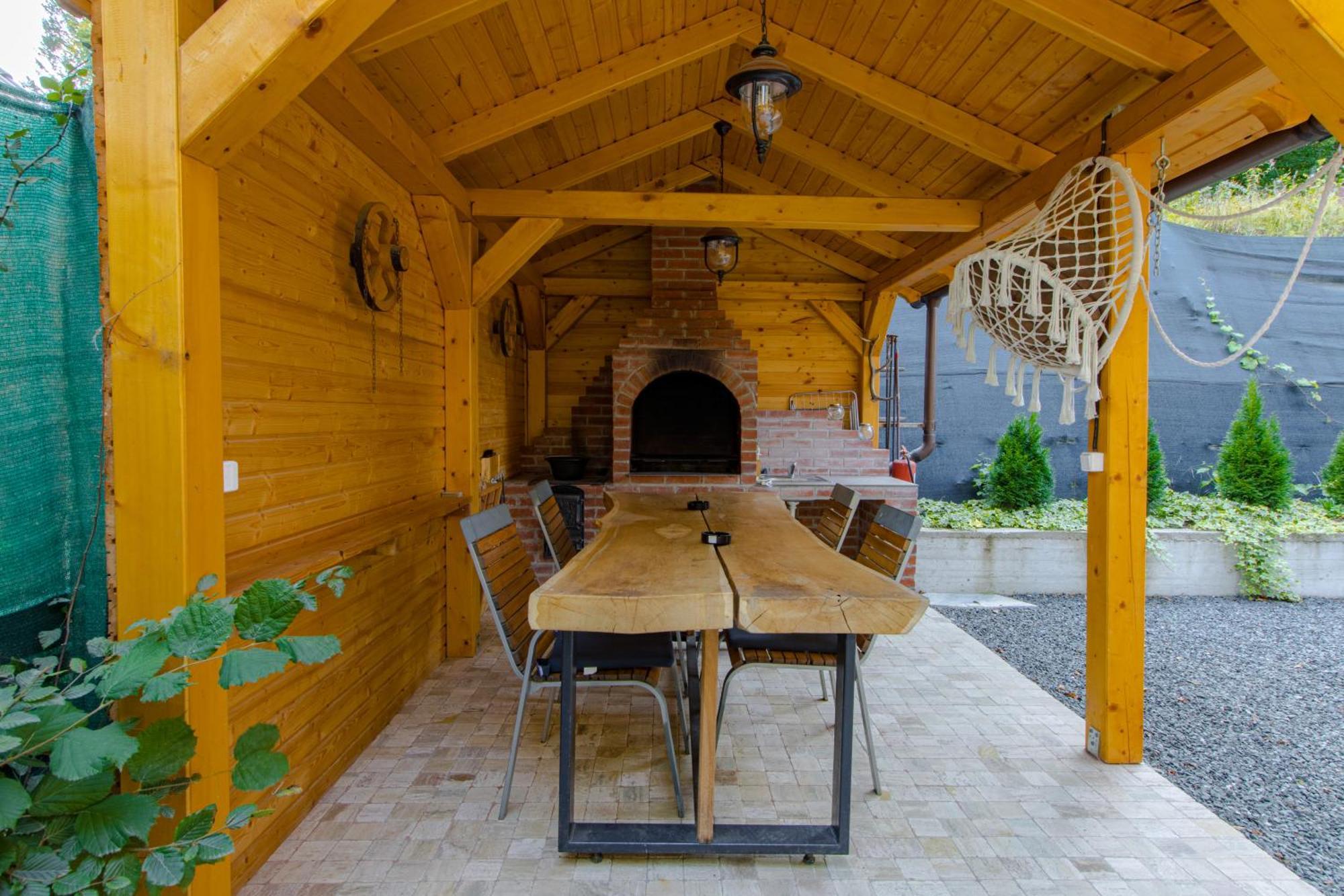 Bear'S Lair Chalet Porumbacu de Sus Exteriér fotografie